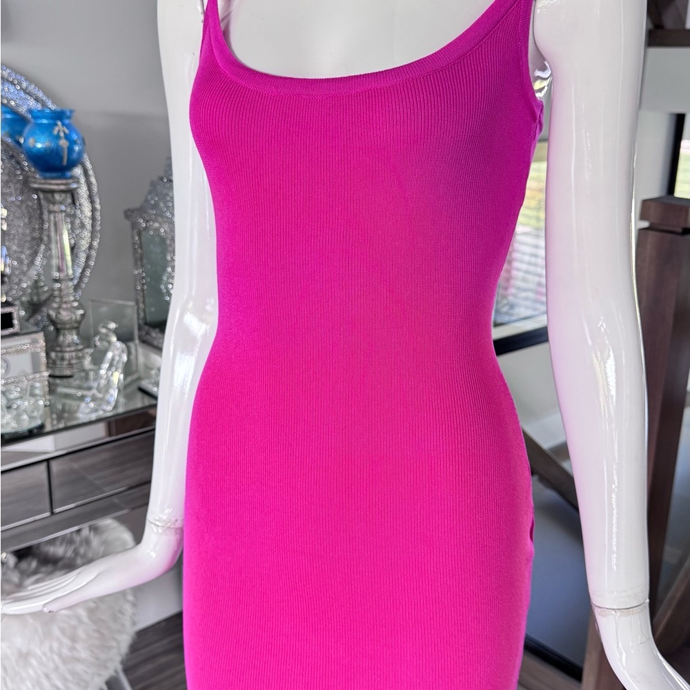 NWOT 🩷 Vibrant Fuchsia/Pink Sweater Knit Dress. - Picture 4 of 17